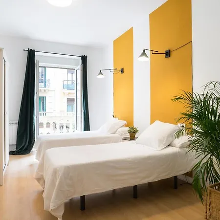 Usandizaga Apartment, Second Line Beach, Free Parking شقة سان سيباستيان