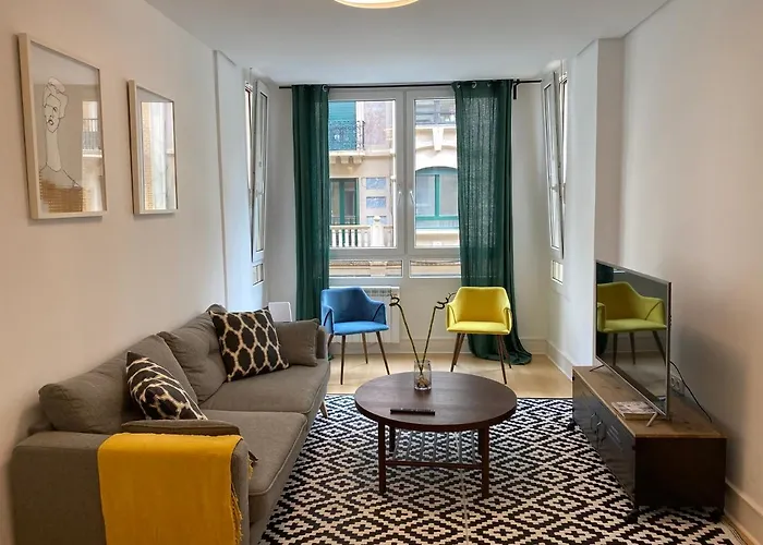 Apartment Usandizaga Apartment, Second Line Beach, Free Parking San Sebastian