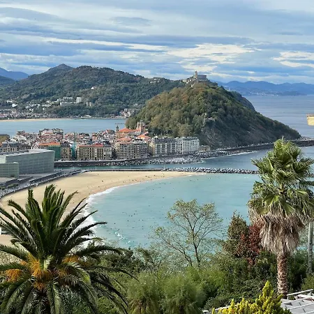 Usandizaga Apartment, Second Line Beach, Free Parking Apartment San Sebastian