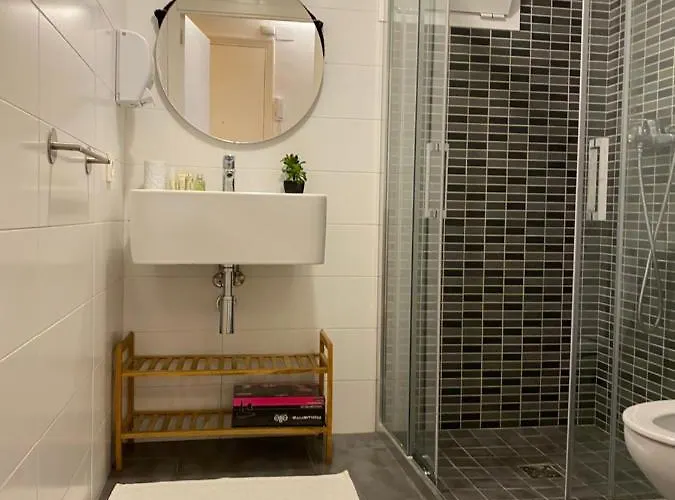 Usandizaga Apartment, Second Line Beach, Free Parking Lejlighed