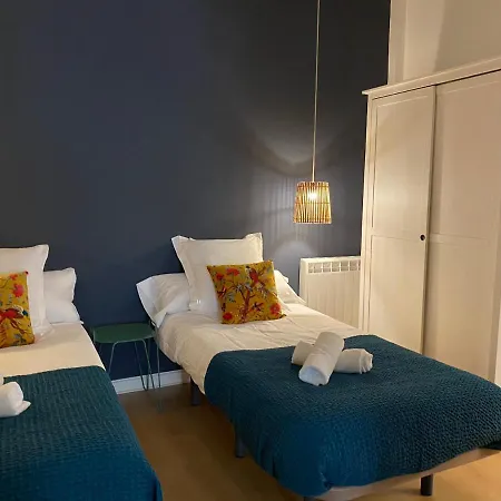 Appartement Usandizaga Apartment, Second Line Beach, Free Parking
